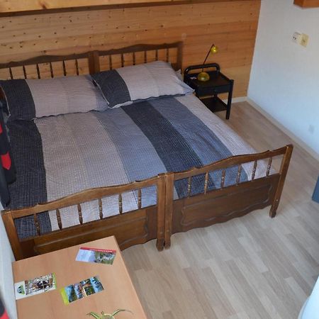 Logement chez l'habitant étage indépendant Grône Exterior foto
